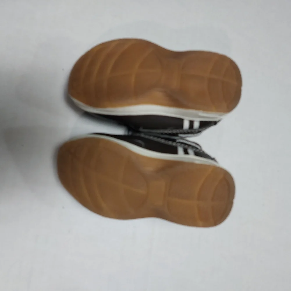 Oshkosh Baby Boy Leather Shoes Size 4